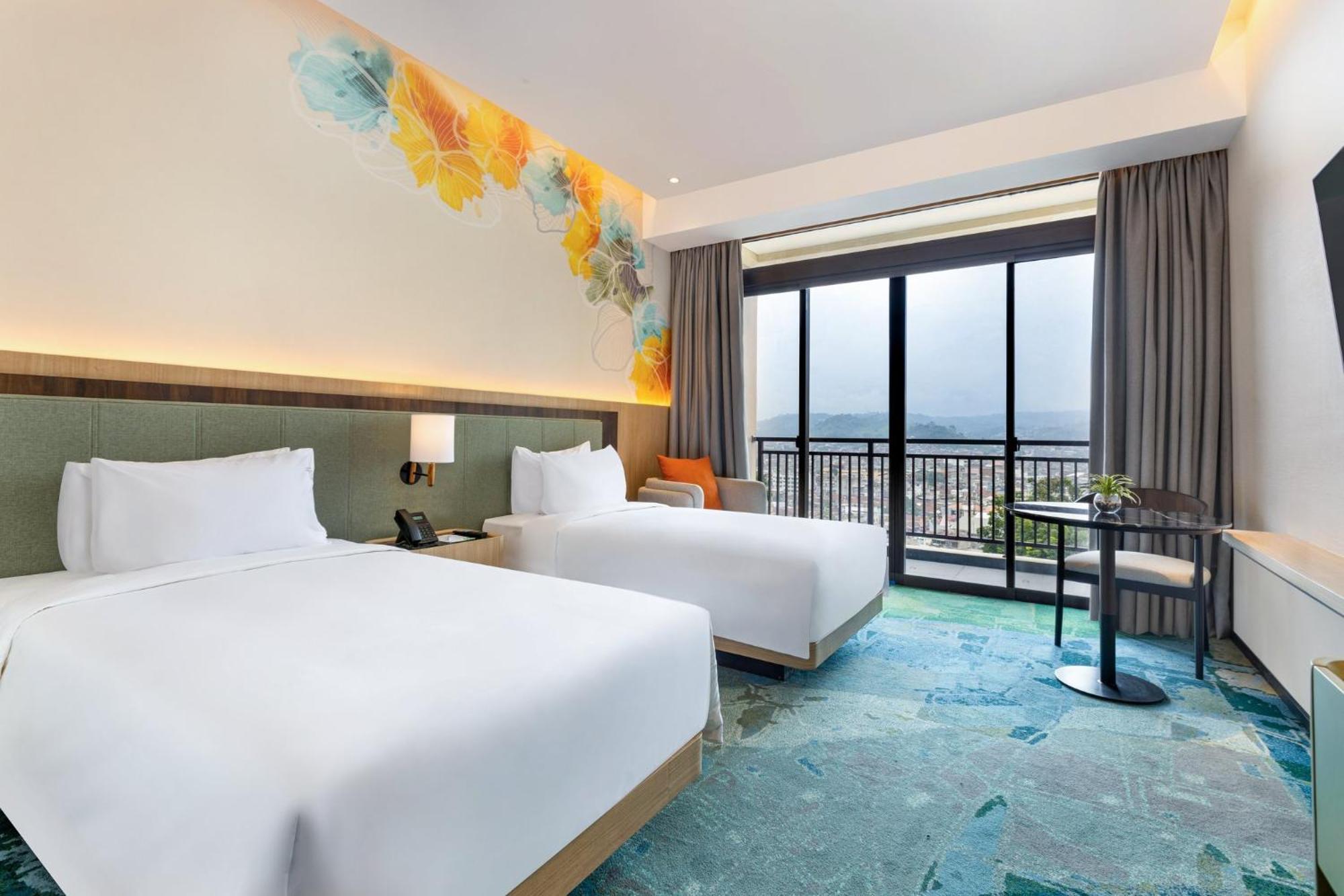 Holiday Inn Lampung Bukit Randu By Ihg バンダールランプン エクステリア 写真
